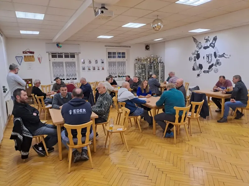 Gelungener Skatabend beim FSV Hirschberg